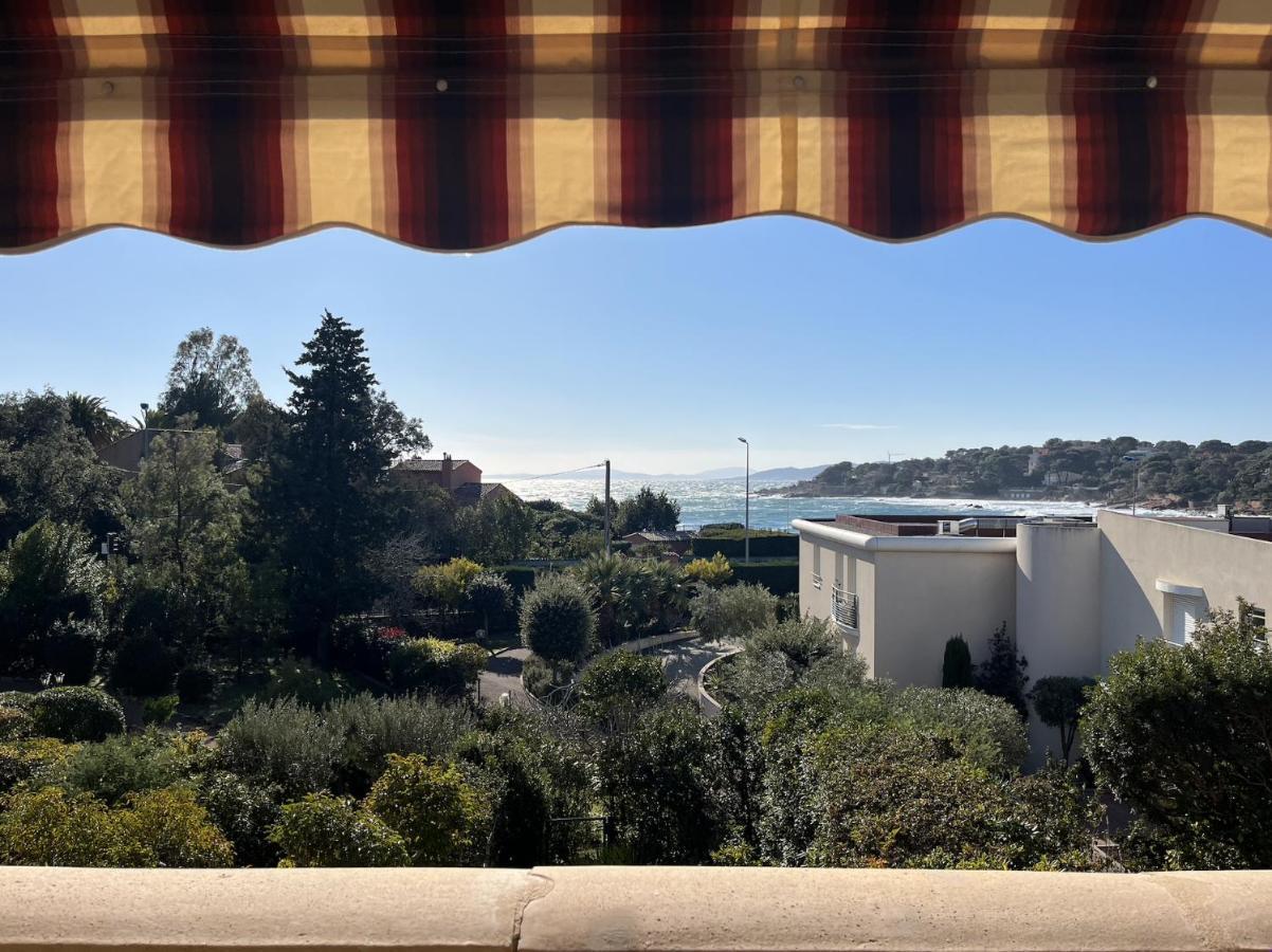 Appartement Face A La Plage Saint-Raphaël المظهر الخارجي الصورة
